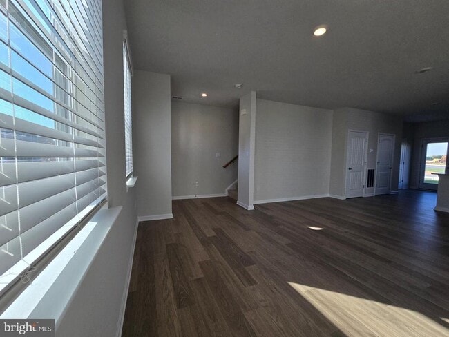 Building Photo - 10935 Farmerfield St