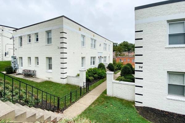 Building Photo - 90 Webster St NE