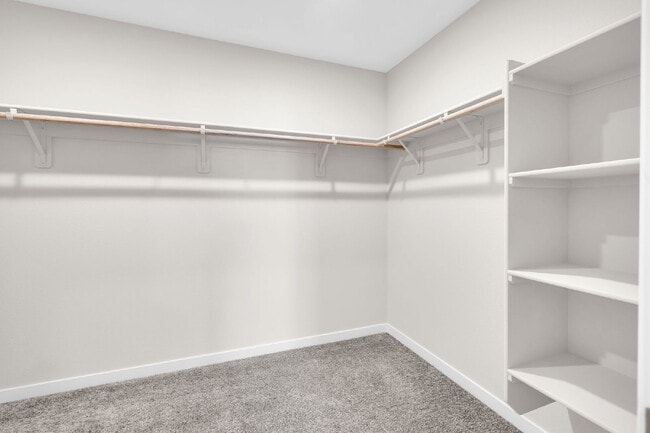 Building Photo - BRAND NEW - NEVER LIVED IN 3 BR/2.5 BA Townhouse across the street from Henderson Hospital and Me...