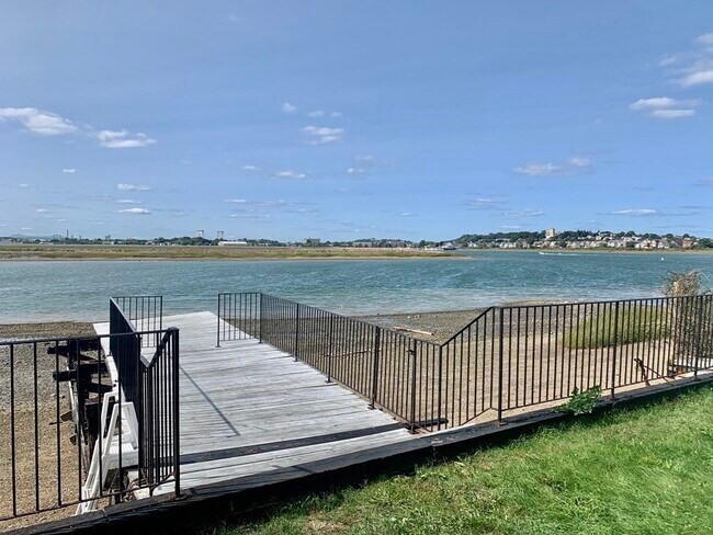 Building Photo - 97 Court Rd