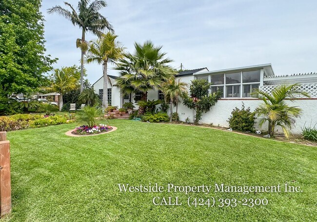 Building Photo - 8120 Glider Ave