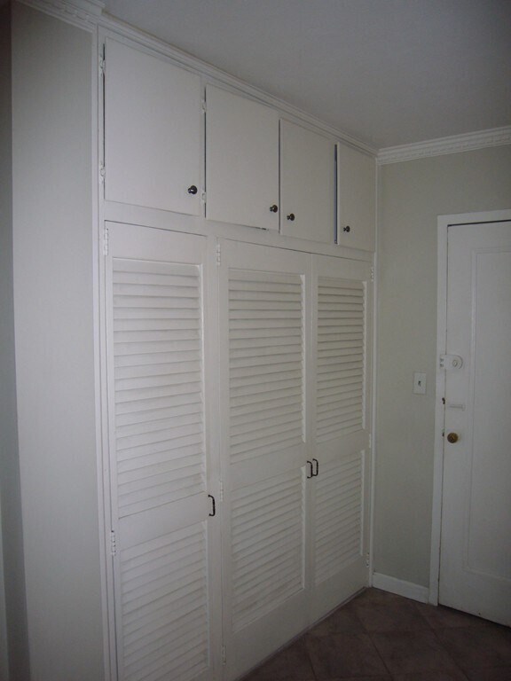 Building Photo - 145 Pinckney St