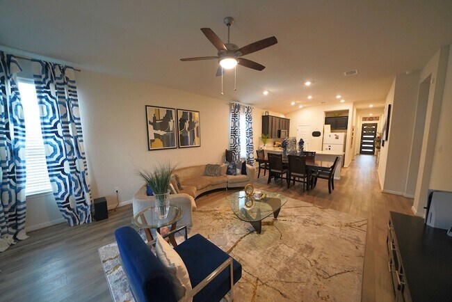 Building Photo - Gorgeous First-Time Rental in Saint Hedwig (SCUCISD) Rental Commission: $500