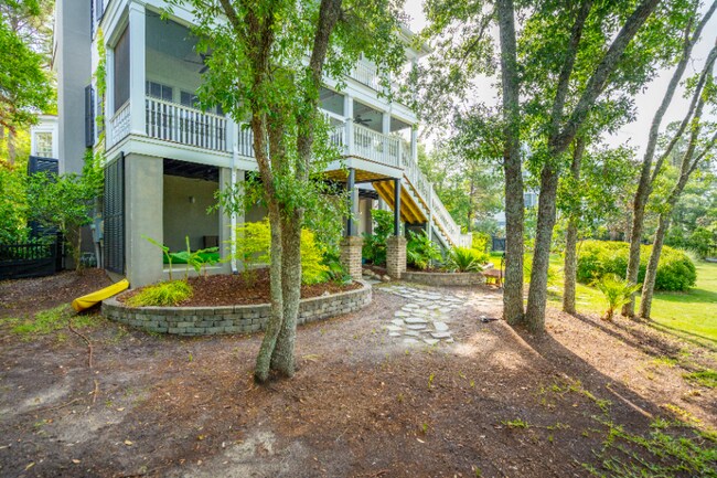 Building Photo - 6BD/5BA Custom Home for Lease in Daniel Island Park