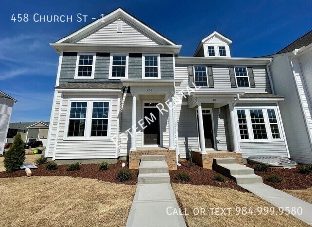 Building Photo - 458 Church St