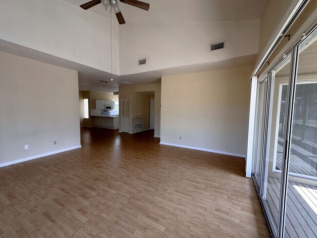 Building Photo - 2 Bedroom 2 Bath in Plantation Bay in Ormond Beach