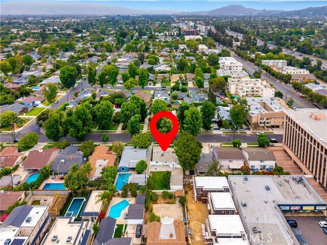 Building Photo - 4833 Longridge Ave