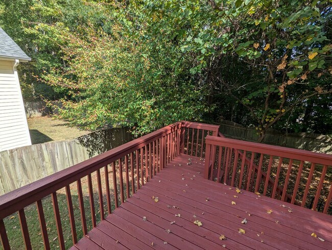 Building Photo - Spacious 4-Bedroom, 3-Bath Home in Parkside!