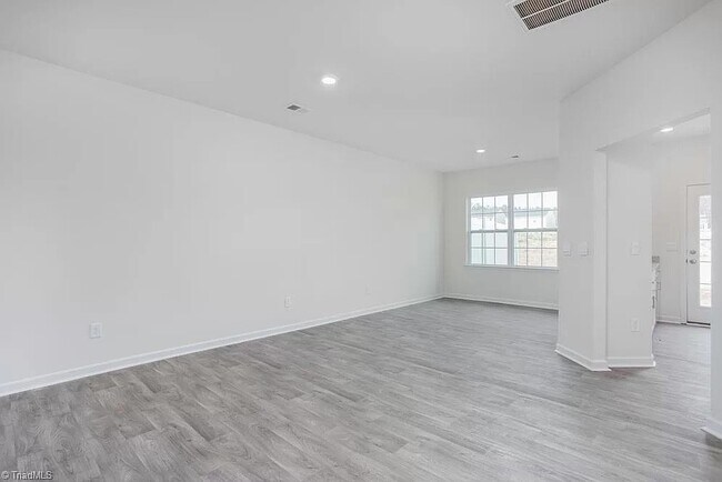 Building Photo - 1154 Evelynnview Ln
