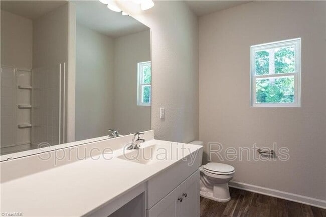 Building Photo - 2237 Balmore Ave