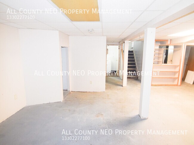 Building Photo - 1241 Bedford Ave SW