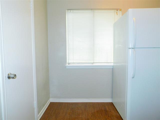 Building Photo - 401 Betchan Dr
