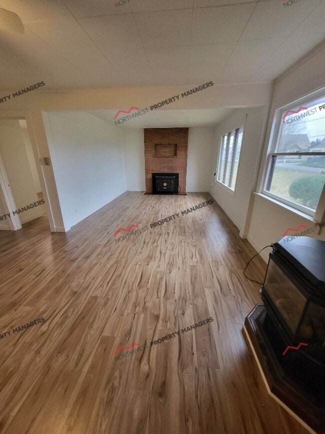 Building Photo - STATUS: RENTED-| R215 | $1895.00