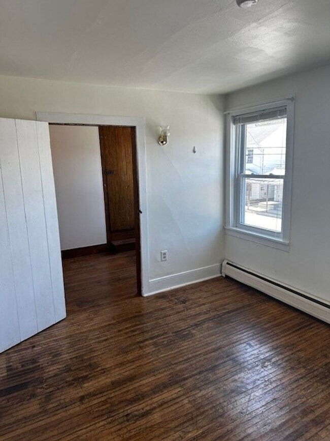 Building Photo - 3 bedroom semi Etters