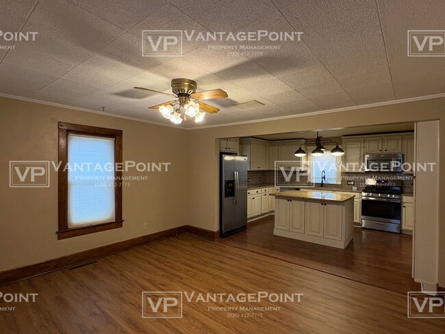 Building Photo - 264 Modoc St