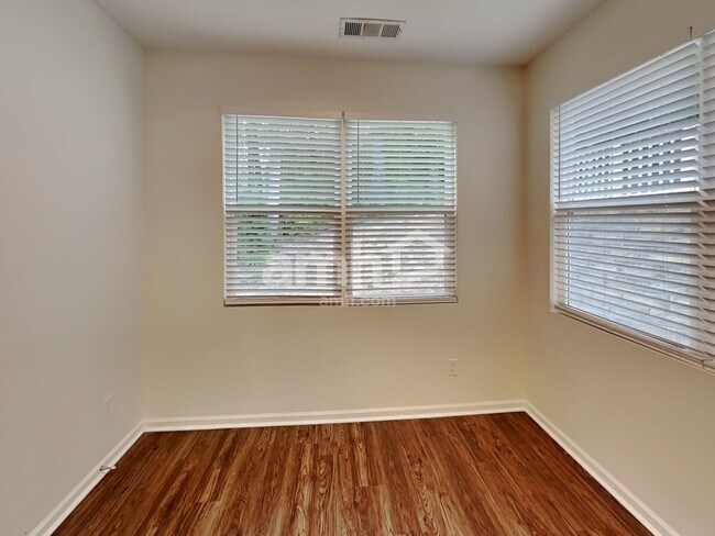 Building Photo - 69 Rivers End Way