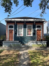 Building Photo - PROMOTION! 2BD/1BA Shotgun in MidCity, with Backyard!