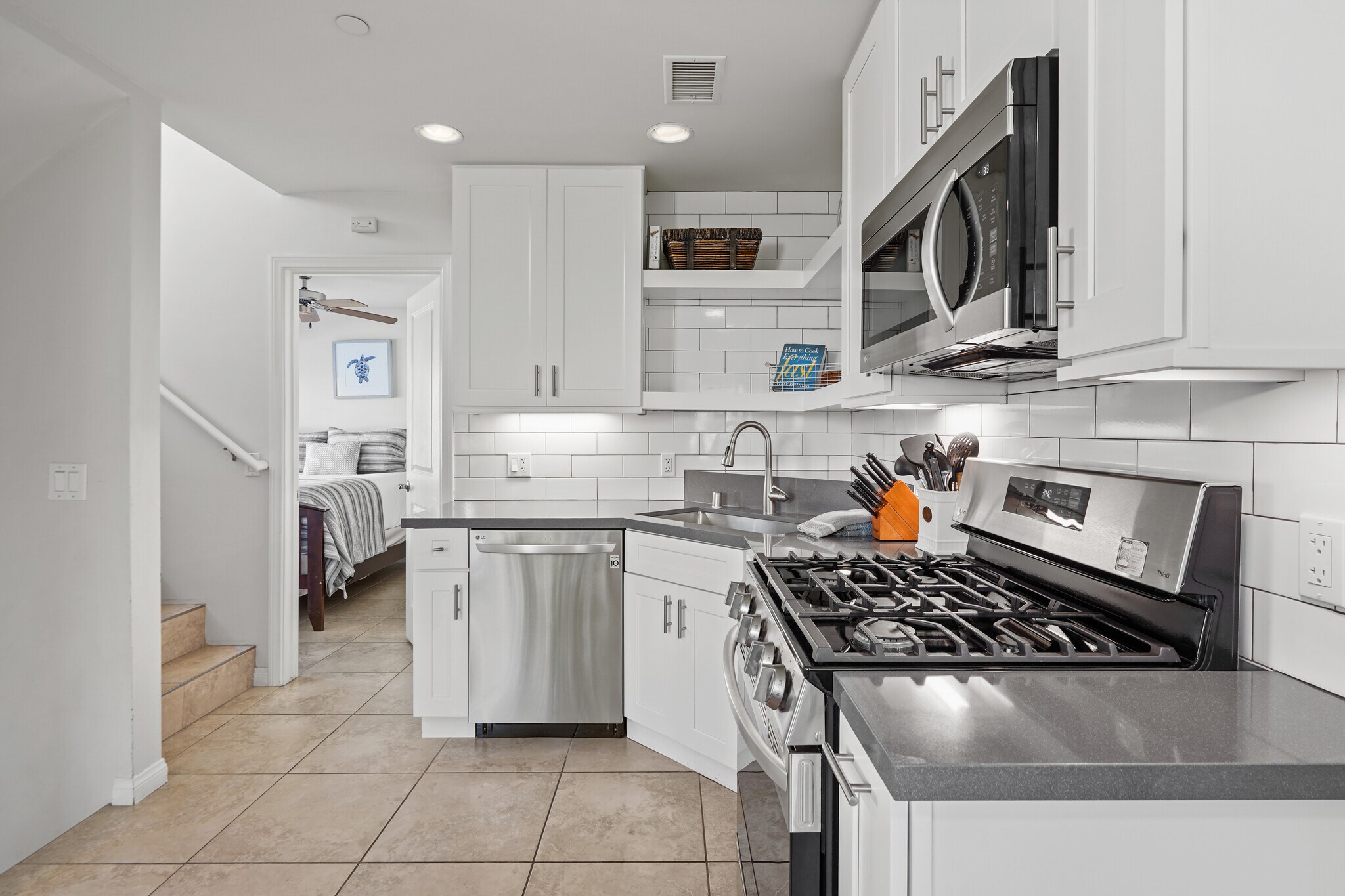 Building Photo - 819 Ostend Ct