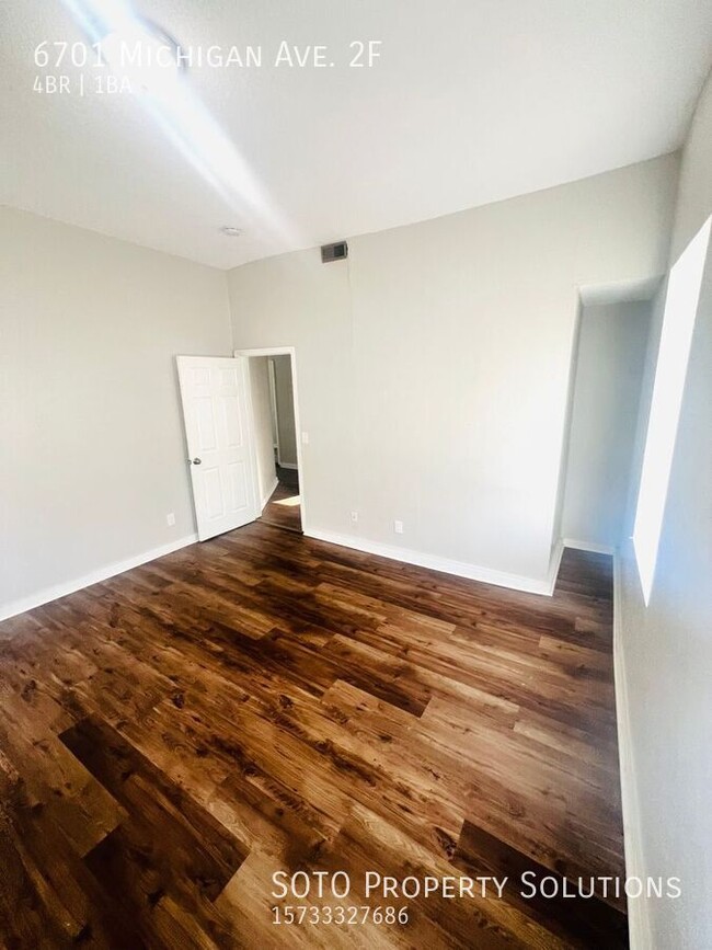 Building Photo - Welcome to our spacious 4-bedroom, 1-bathr...