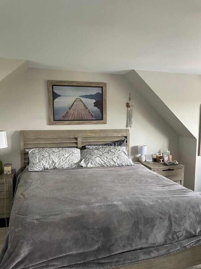 Building Photo - 4 Monmouth Pl