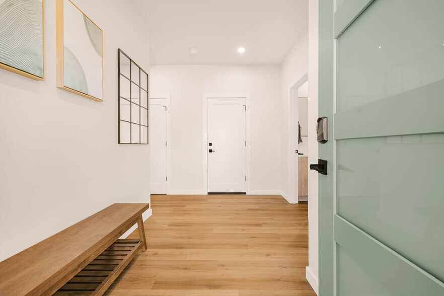 Building Photo - 3202 NW Division St