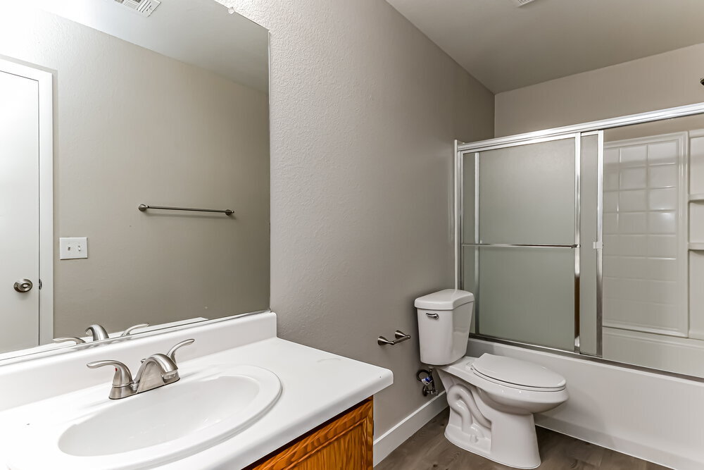 Building Photo - 570 Swiss Cottage Ave