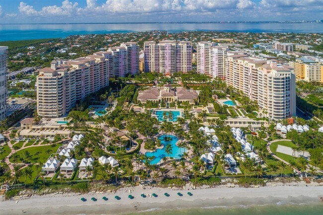 Building Photo - 785 Crandon Blvd