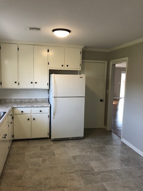 Building Photo - Wonderful Updates in this Midtown Charmer! 3 bed 1 bath, GREAT Kitchen!