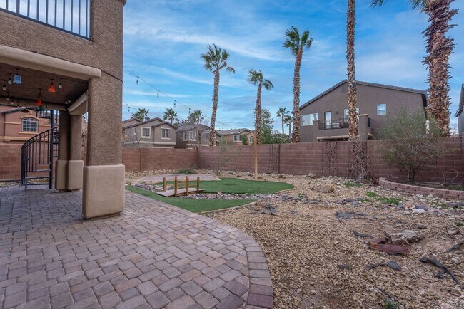 Building Photo - 9931 Rockside Ave