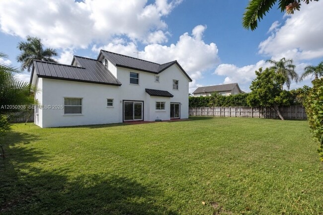 Building Photo - 1839 SW 138th Ave