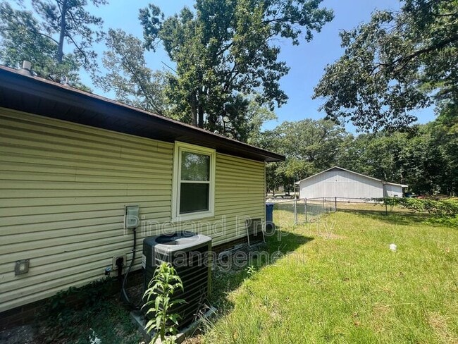 Building Photo - 6412 Rockford Dr