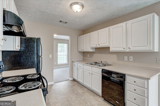 Building Photo - 1475 Trafalgar Way