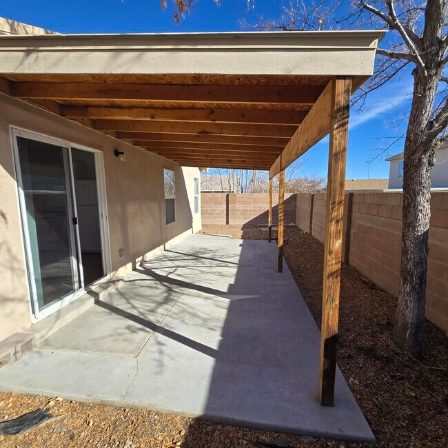 Building Photo - 8204 Tangerine Pl NW