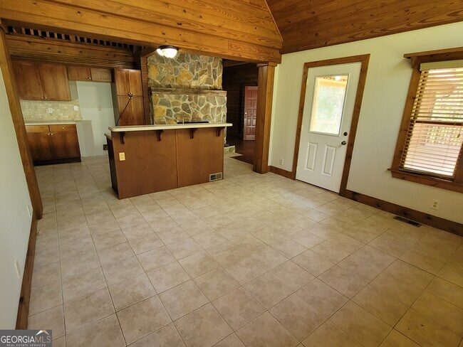 Building Photo - 2391 Booth Cir