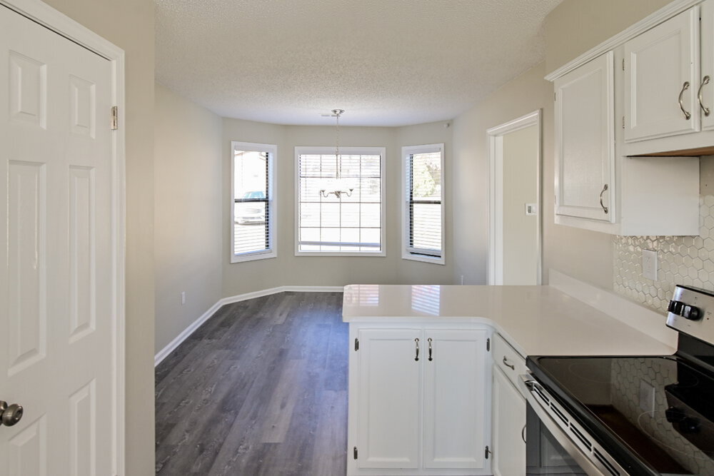 Building Photo - 6801 Bramble Ln