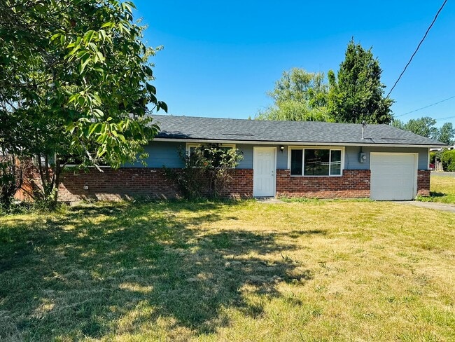 Building Photo - Charming and Newly Renovated One Level Home