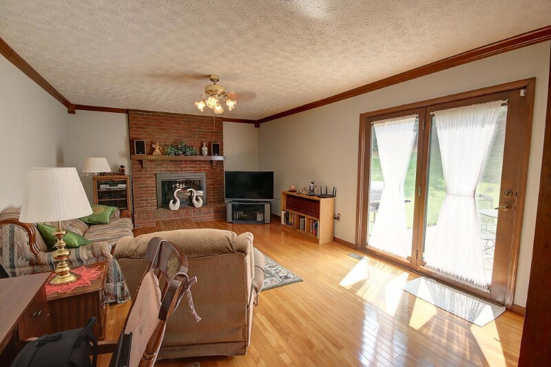 Building Photo - 438 Larkspur Ct