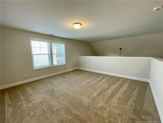 Building Photo - 155 Cromwell Ct