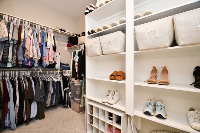 Building Photo - 1239 W Tidwell Rd