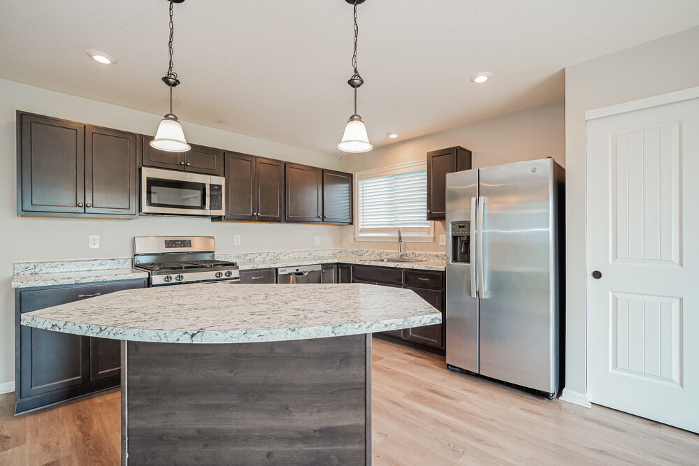 Building Photo - 4996 Crestbrook Dr