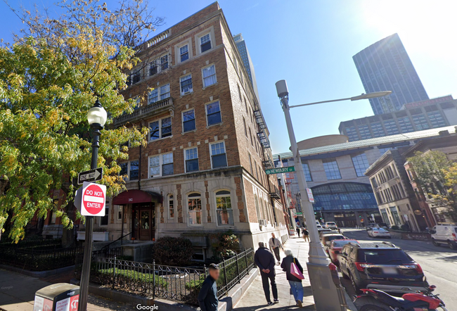 Building Photo - 282 Newbury St