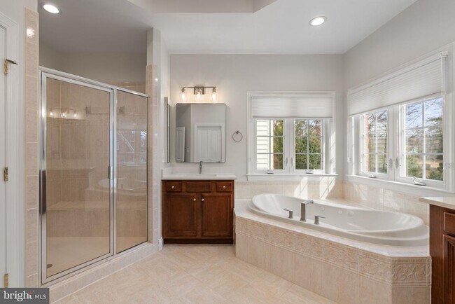 Building Photo - 9185 Topaz St