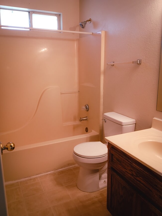 Building Photo - 3506 Chandler Dr