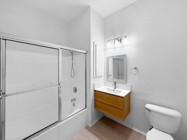Building Photo - Beautiful 1B/1BA Apartment in Scripps Ranc...