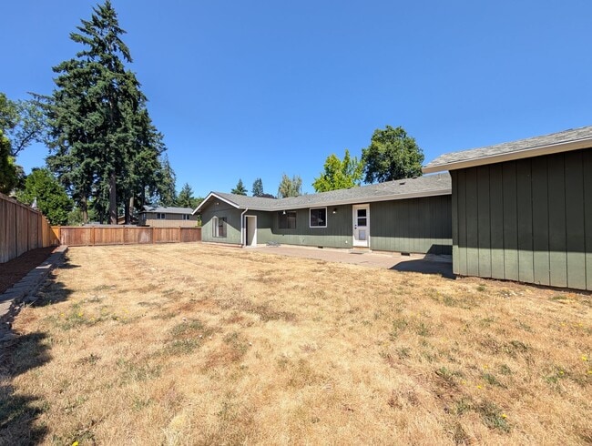 Building Photo - Wonderful 4-Bedroom, 2-Bath Home With Soli...