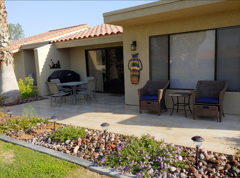 Patio facing Greenbelt - 77402 Preston Trl