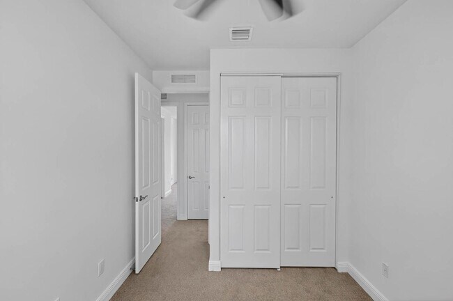 Building Photo - 7651 NW 88 Terrace