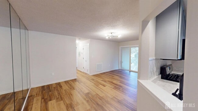 Building Photo - 29 Chatham Square