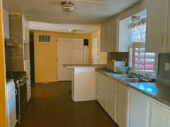 Building Photo - 2Bd/2Bath Manufactured home for Rent