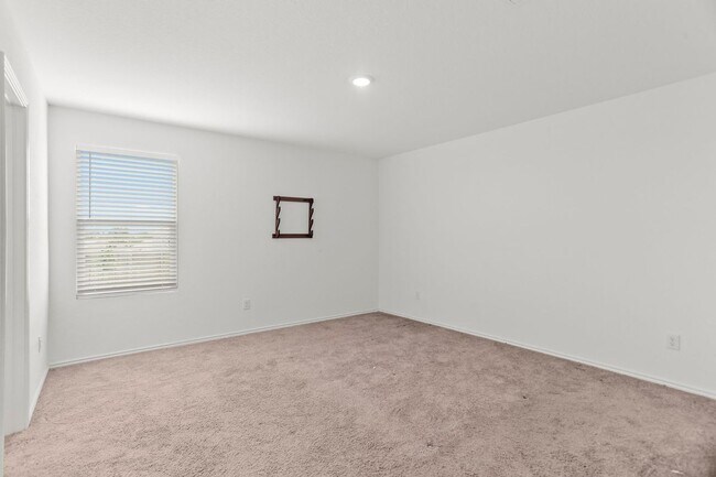 Building Photo - 3569 Millbrook Wy